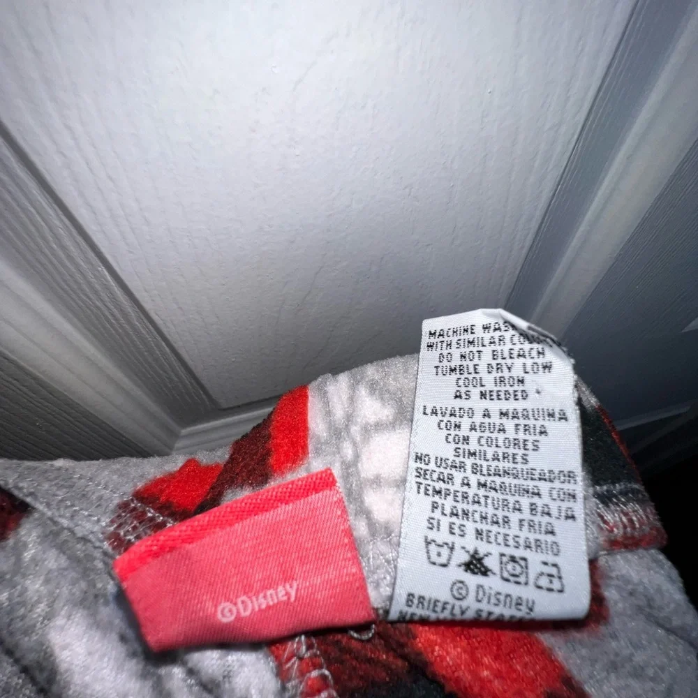 Disney Women’s XXL Mickey Mouse Gray Fleece Lounge Pants Holiday Snowflake 2XL - Picture 9 of 13